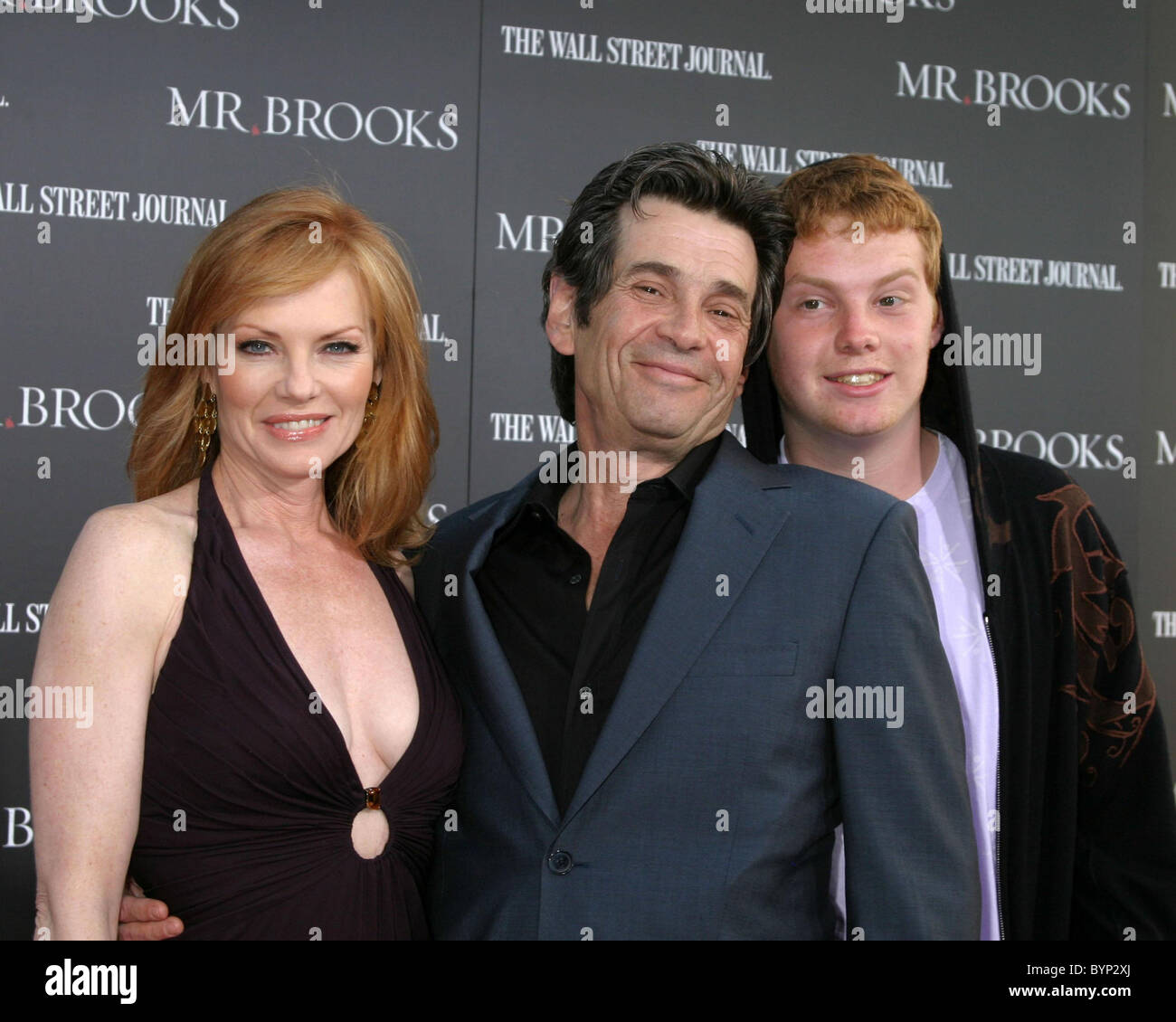 Marg Helgenberger and Alan Rosenberg, and son "Mr. Brooks" Premiere Mann's  Chinese Theater Los Angeles, CA - 22.05.07 Stock Photo - Alamy