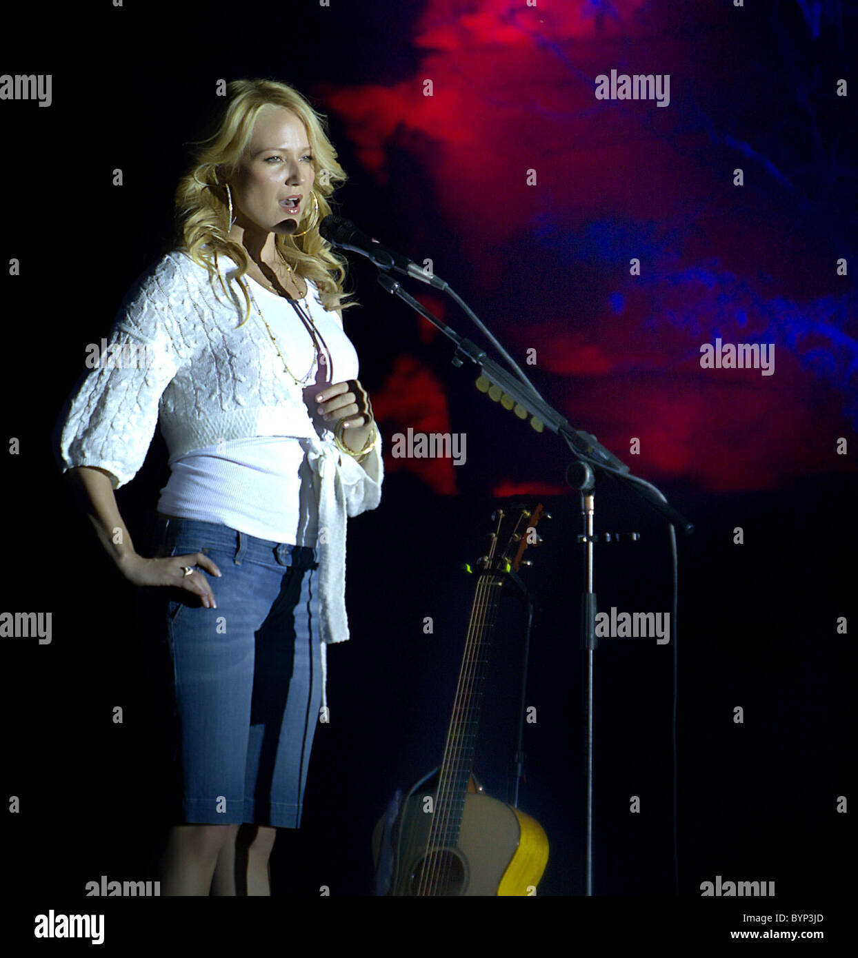 Jewel performing in concert at The Springs Preserve grand opening Las
