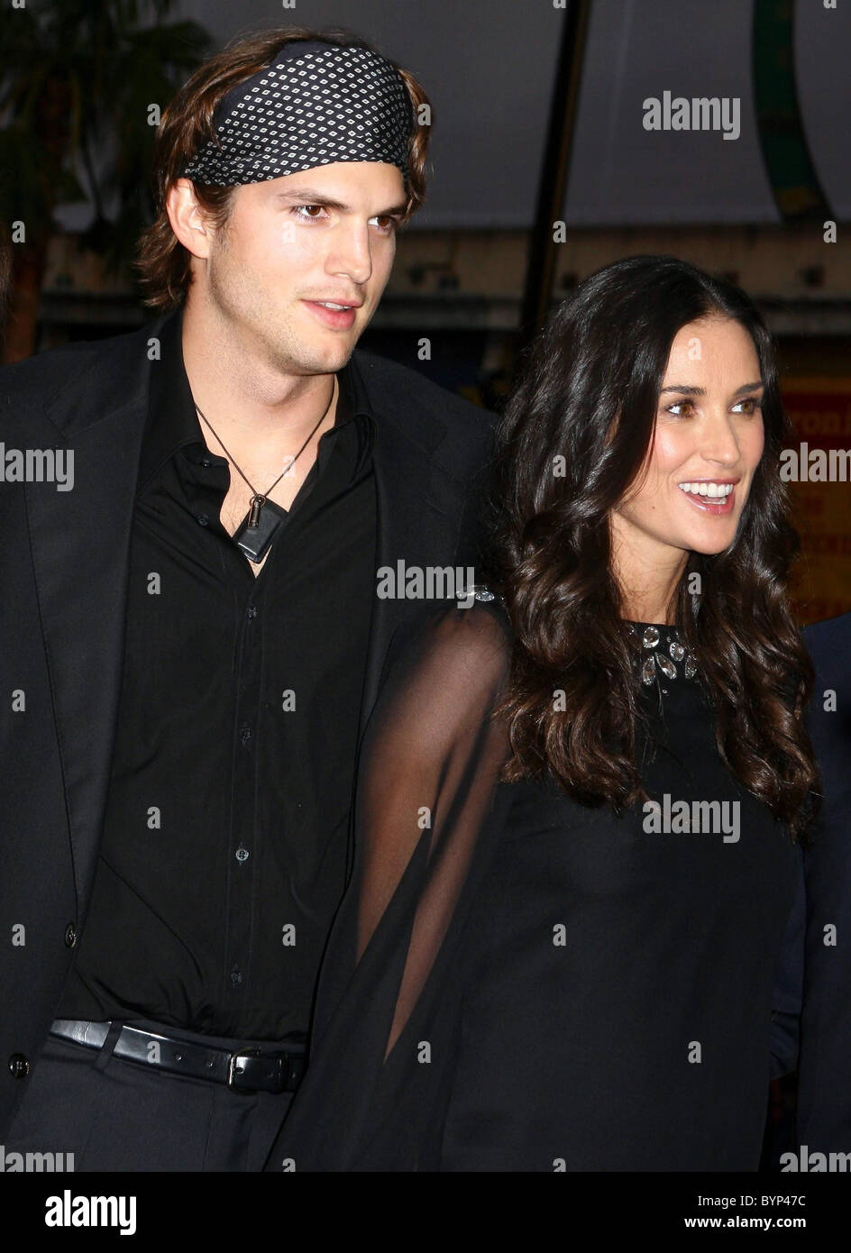 Ashton Kutcher and Demi Moore 'Mr. Brooks' premiere held at Grauman's ...