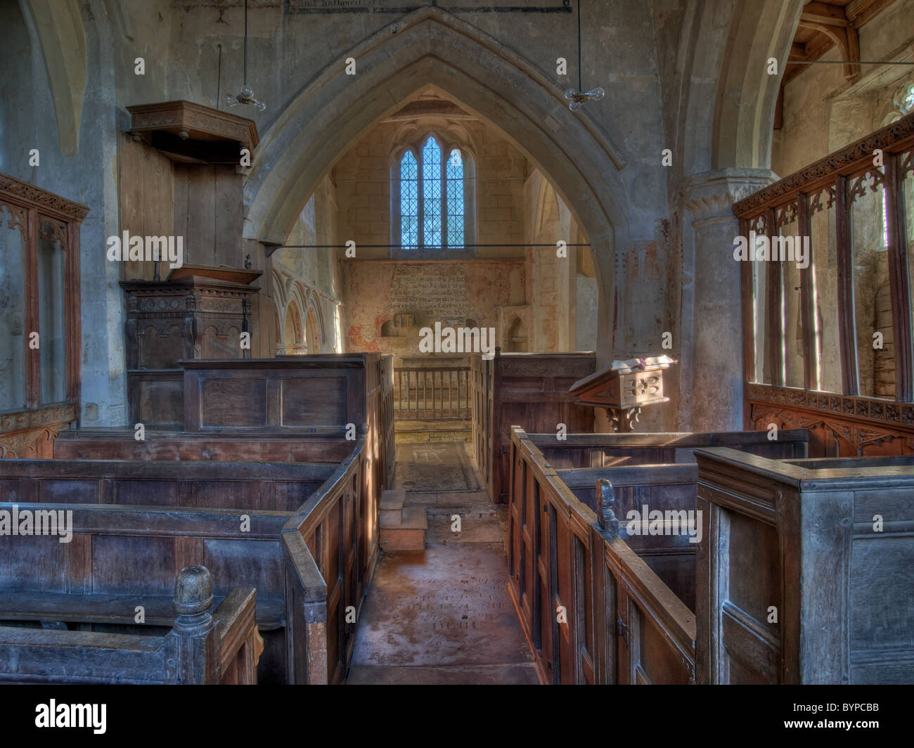 St john the baptist church interior hi-res stock photography and images ...