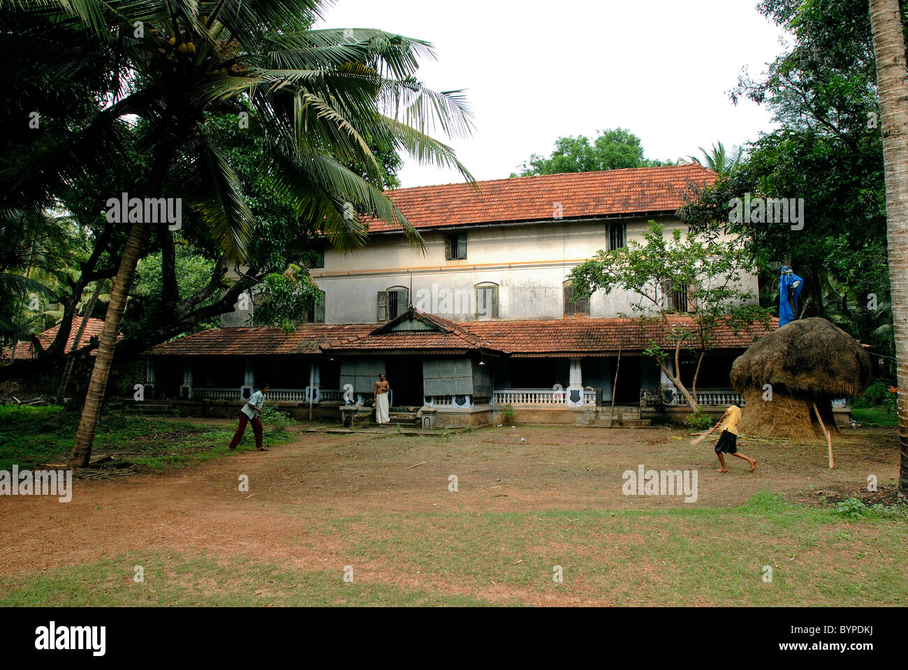 250 YEARS OLD KIRANGATTU MANA IN CHERPU KERALA Stock Photo Alamy