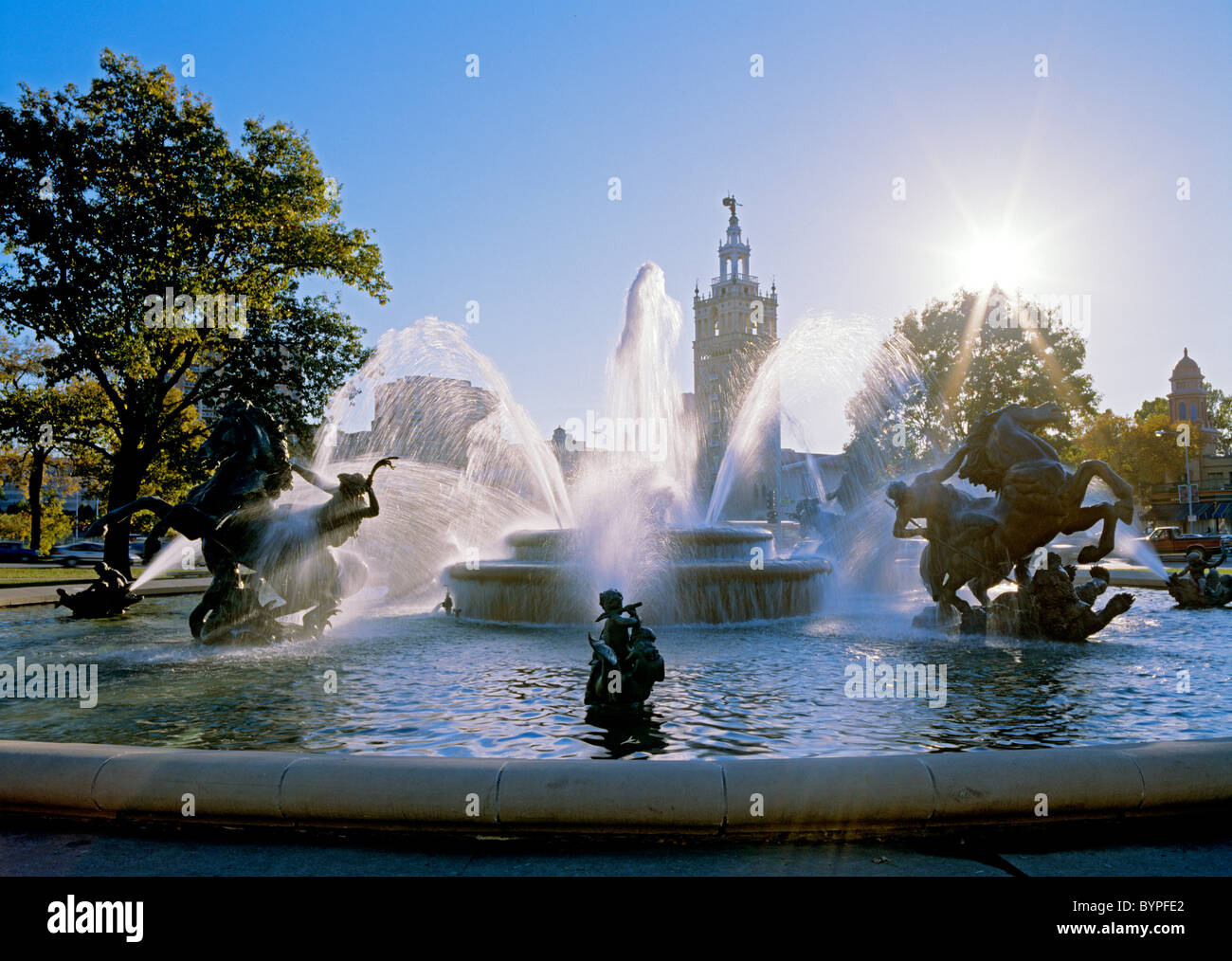 Country Club Plaza fountain Stock Photo Alamy
