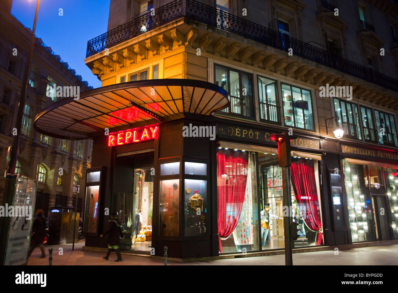 Replay store hi-res stock photography and images - Alamy