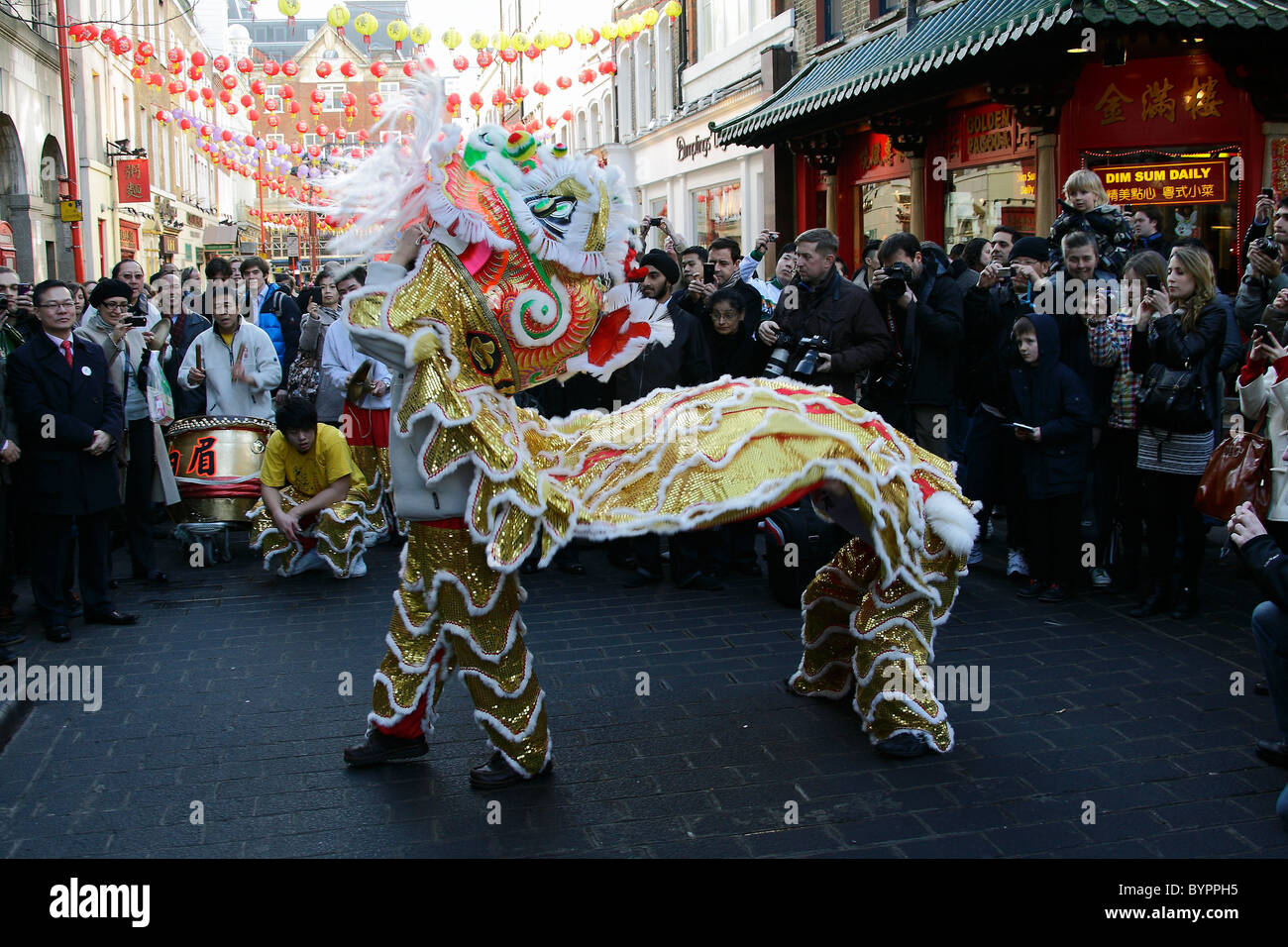 Dragon Dance in Soho to celebrate Chinese New Year Stock Photo - Alamy