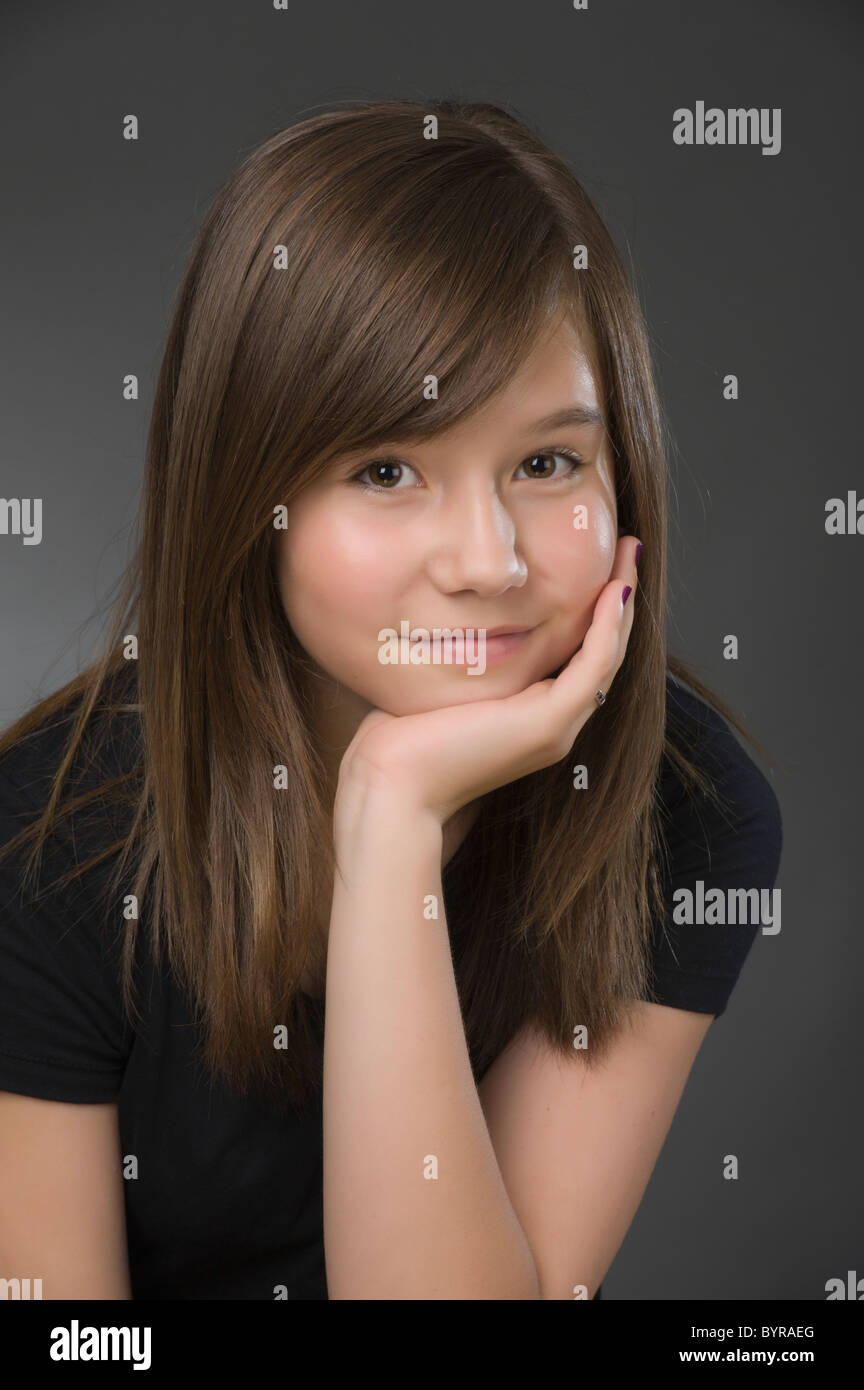 portrait of a teenage girl Stock Photo - Alamy