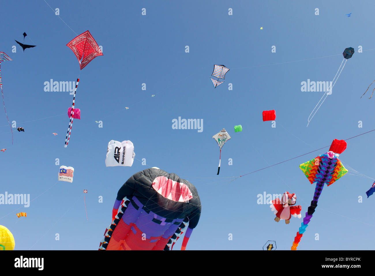 Kite flying festival in gujarat hires stock photography and images Alamy