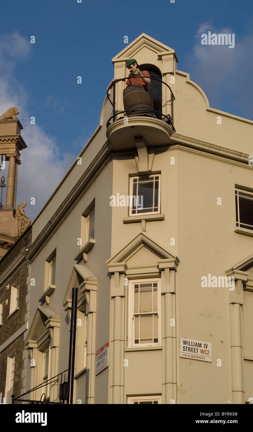 William Street London Stock Photo Alamy