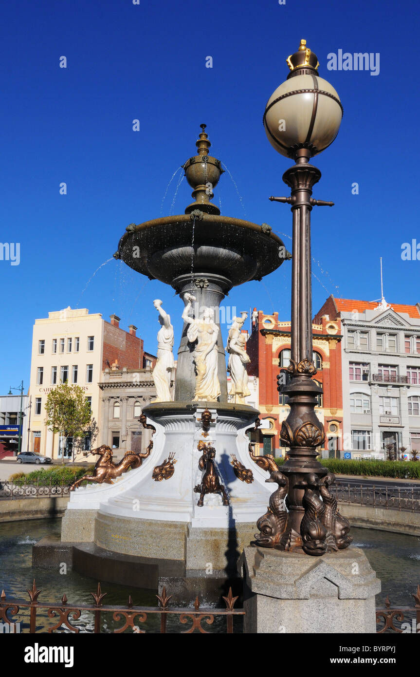 Alexander Fountain and Victorian architecture in the gold rush town of Bendigo, Australia Stock Photo