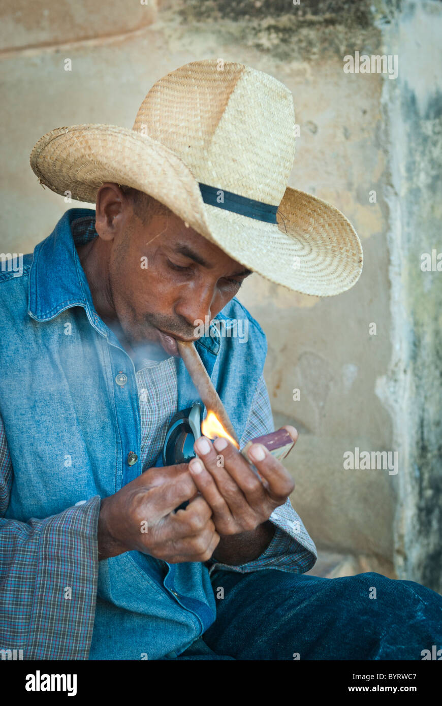 biggest cigarette companies Against All Odds, the U.S. Tobacco Industry Is Rolling in Money biggest cigarette companies Against All Odds, the U.S. Tobacco Industry Is Rolling in Money