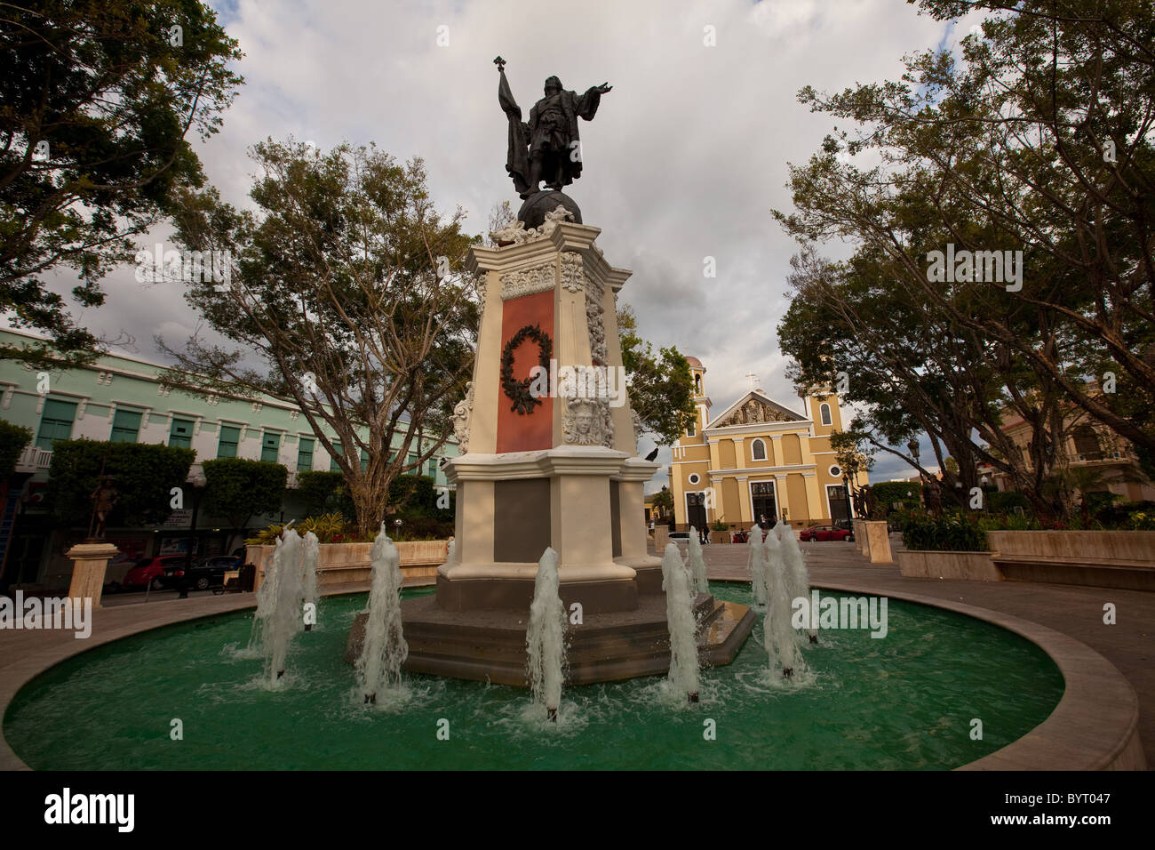 Christopher Columbus statue and Cathedral of Nuestra Senora de la Candelaria in Plaza Colon, Mayaguez Puerto Rico Stock Photo