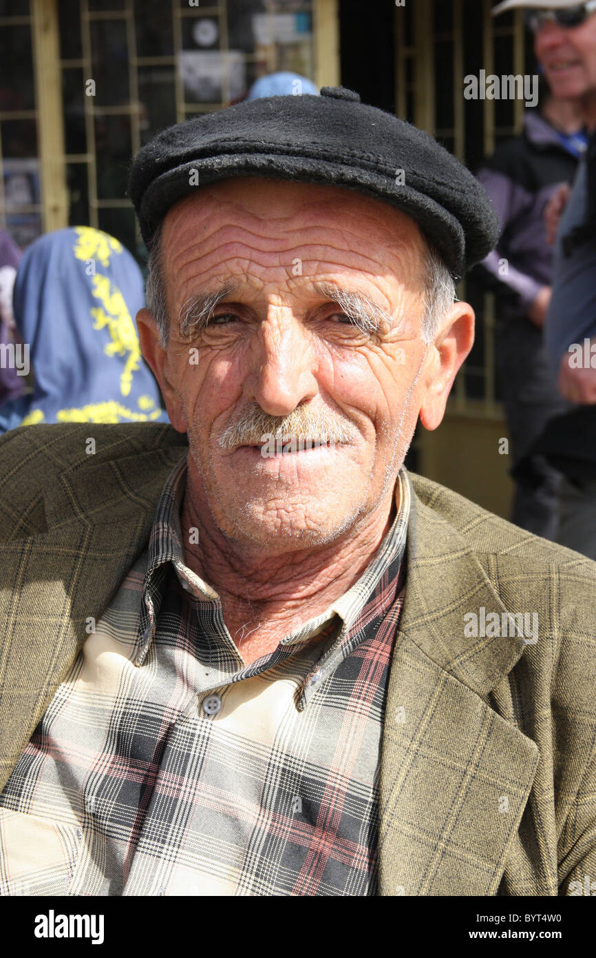 Traditional old man in Istanbul, Turkey Stock Photo