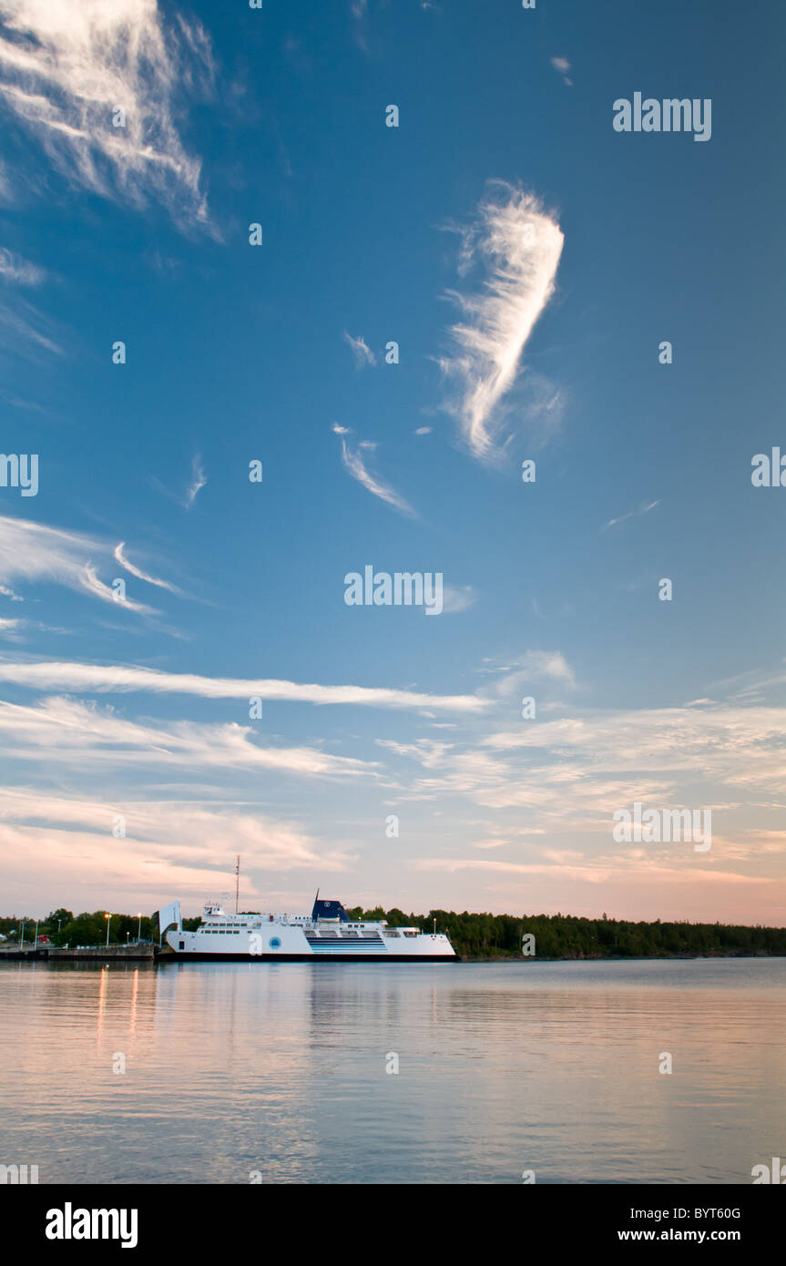 Wide shot of large boat on a lake Stock Photo - Alamy