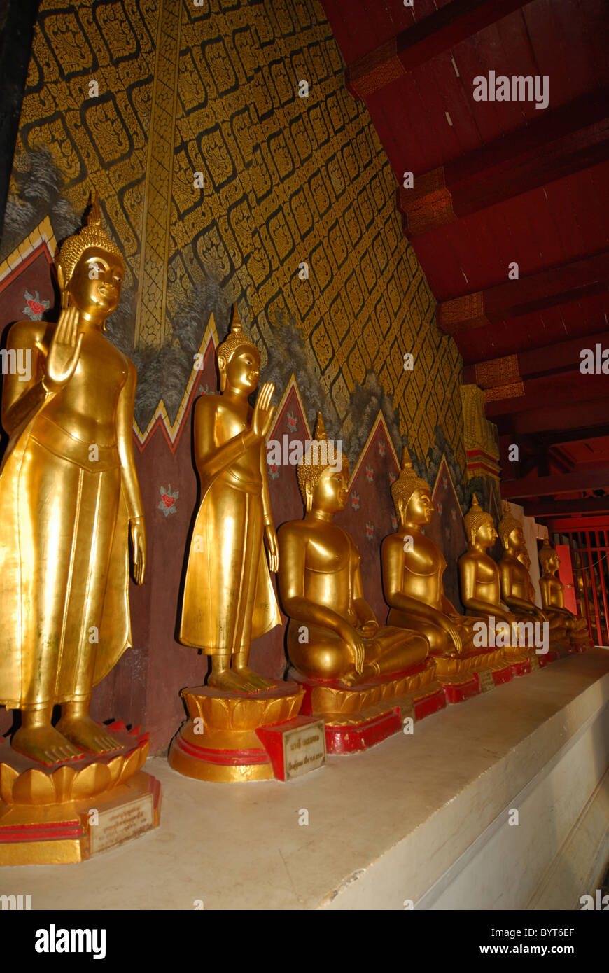 Buddha statues at the Wat Phra Sri Rattana Mahathat in Phitsanulok, Thailand Stock Photo
