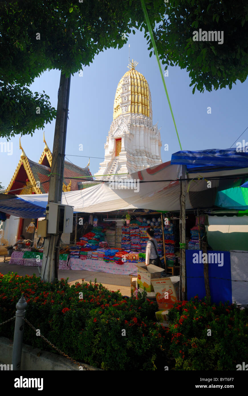 The main Chedi at the Wat Phrasit Sri Rattana Mahathat temple in Phitsanulok, Thailand Stock Photo