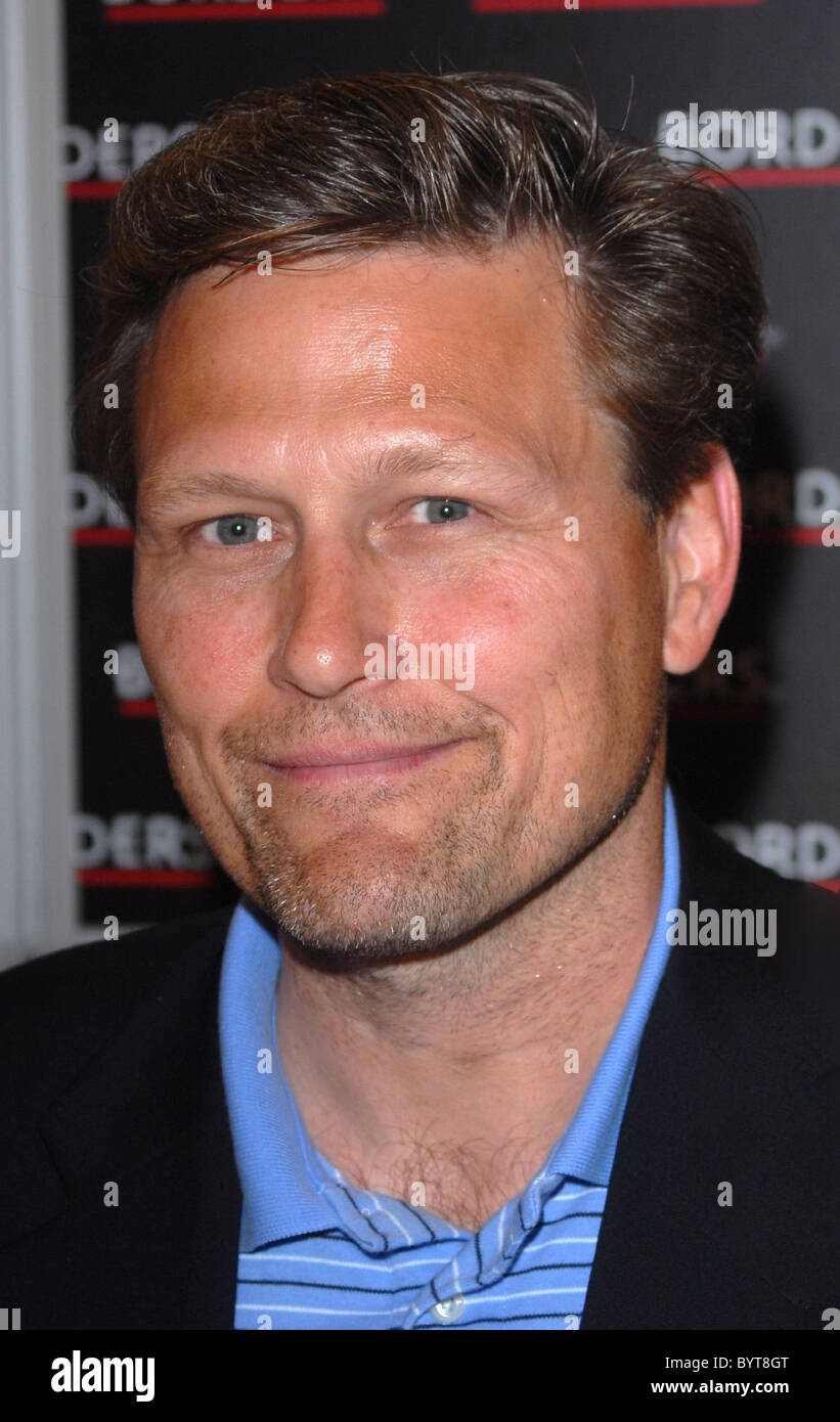 David Baldacci signs copies of his new book 'Simple Genius' at Borders