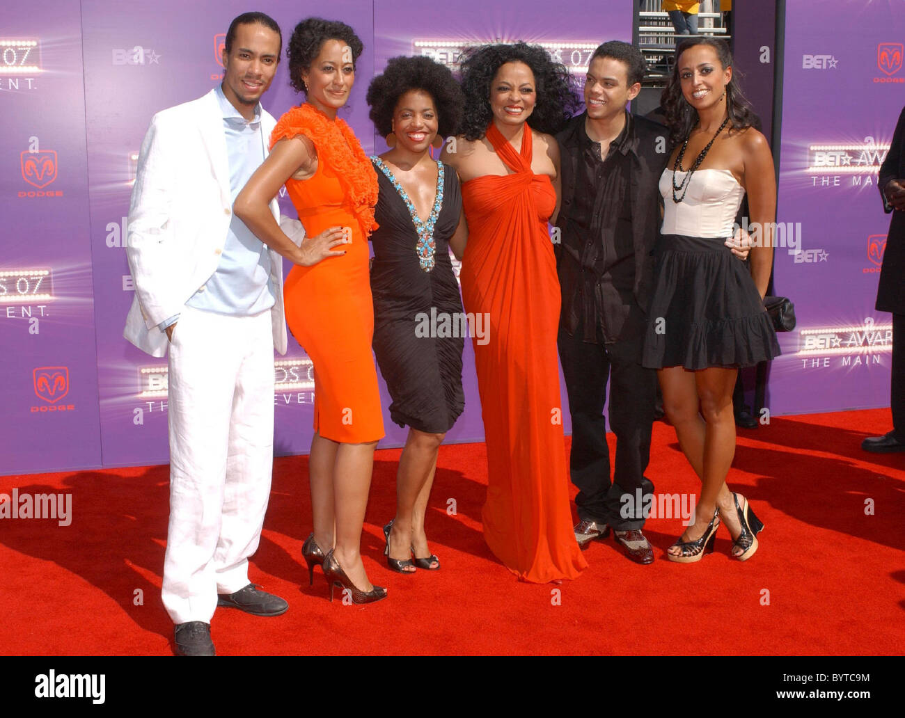 Diana Ross And Family B.e.t.awards 2007 Held At The Shrine Los Angeles 