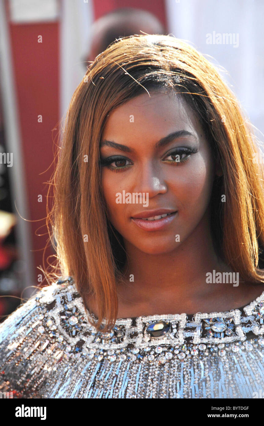 Beyonce Knowles B.E.T.Awards 2007 held at The Shrine - Arrivals Los ...