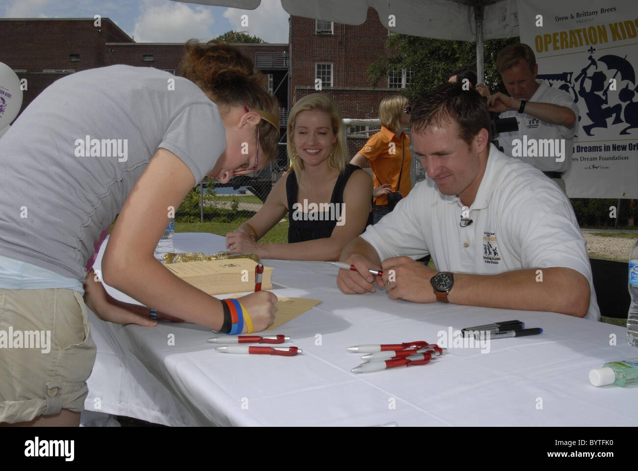 Drew Brees Presented 32,000 to the New Orleans Science and Math