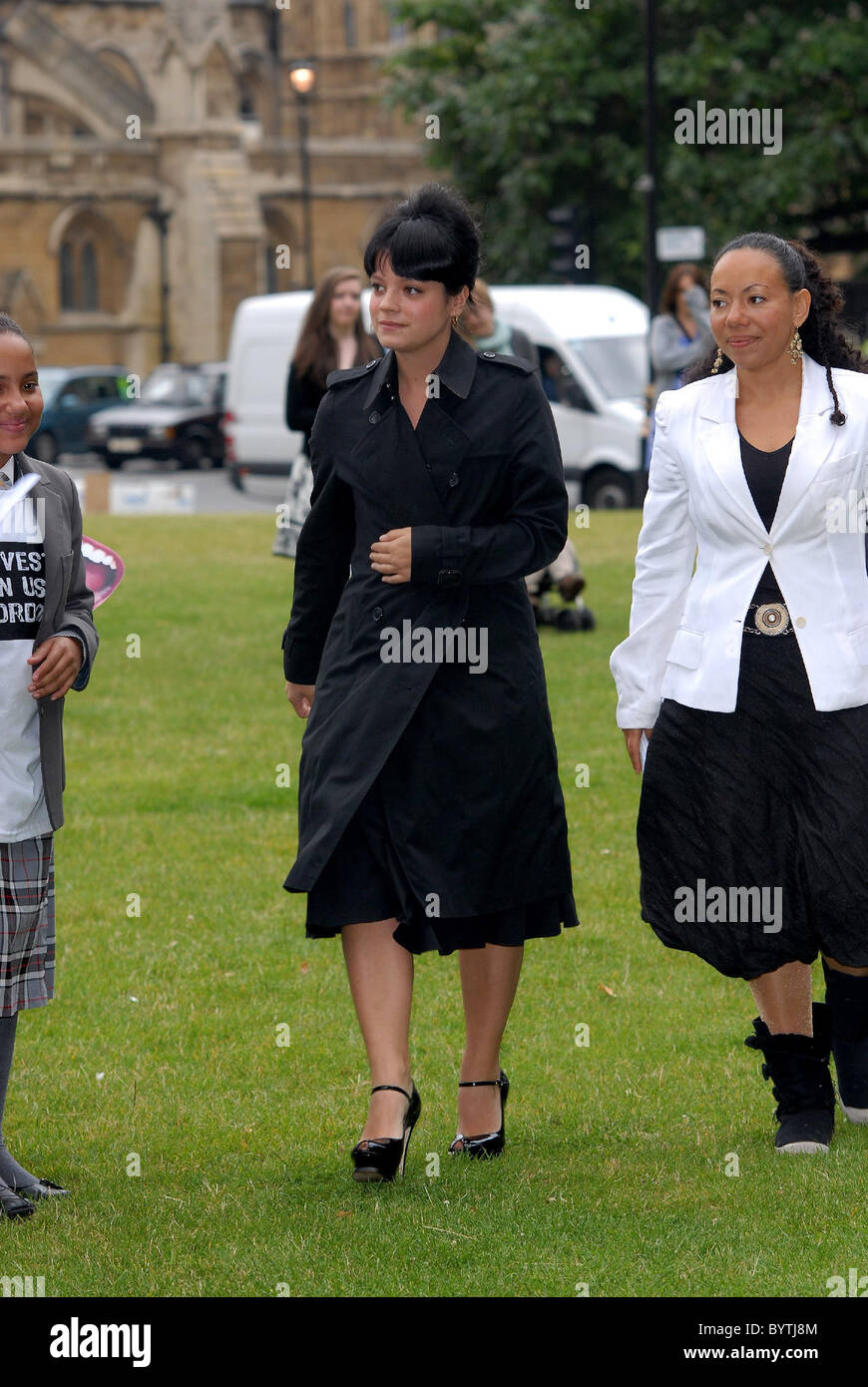 Lily Allen 'Make Space Youth Review' photocall at Parliament Square. Lily Allen joins former MP Oona King to launch review Stock Photo