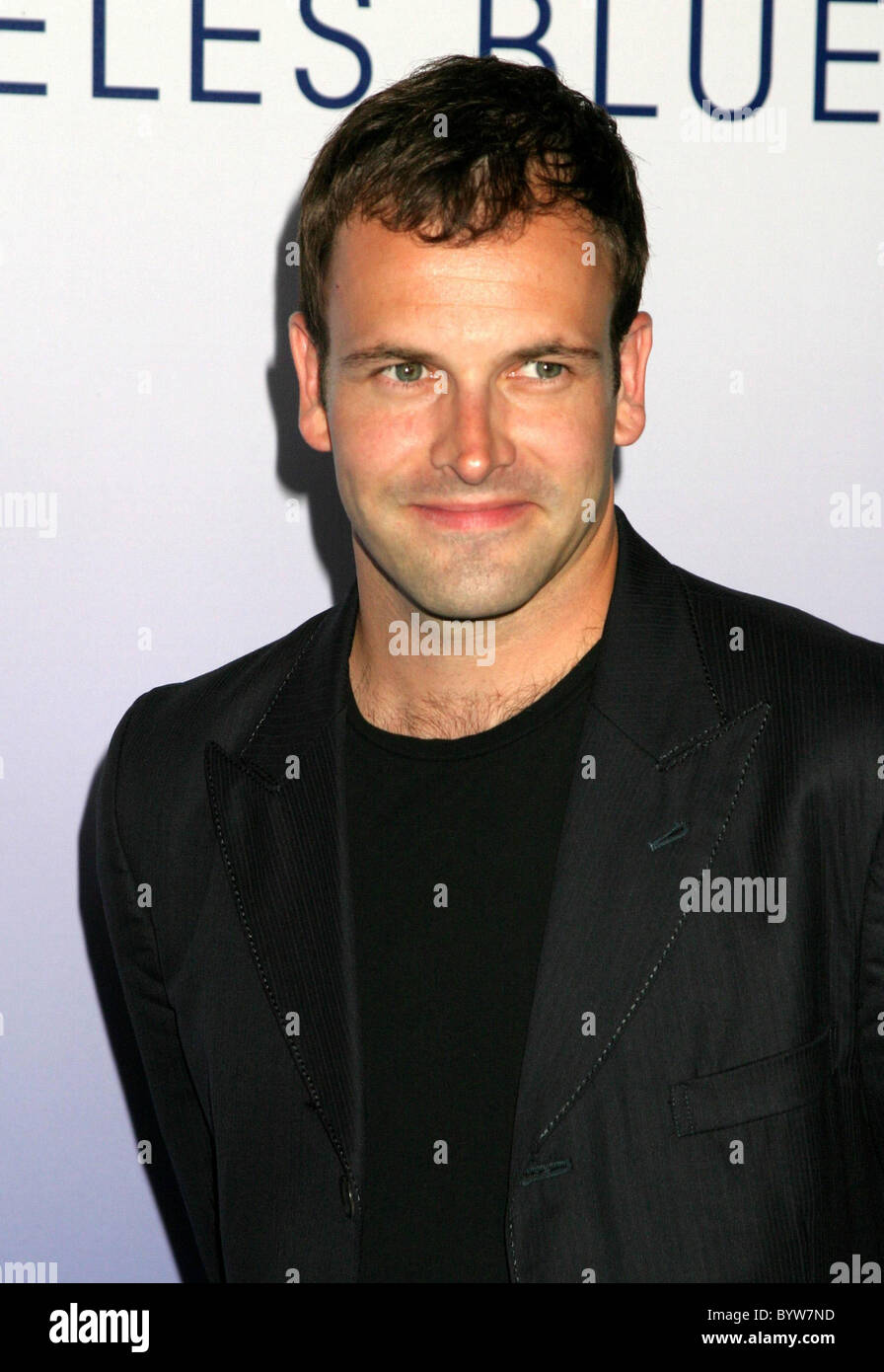 Jonny Lee Miller Chelsea Football Club Hollywood Party Los Angeles(04)