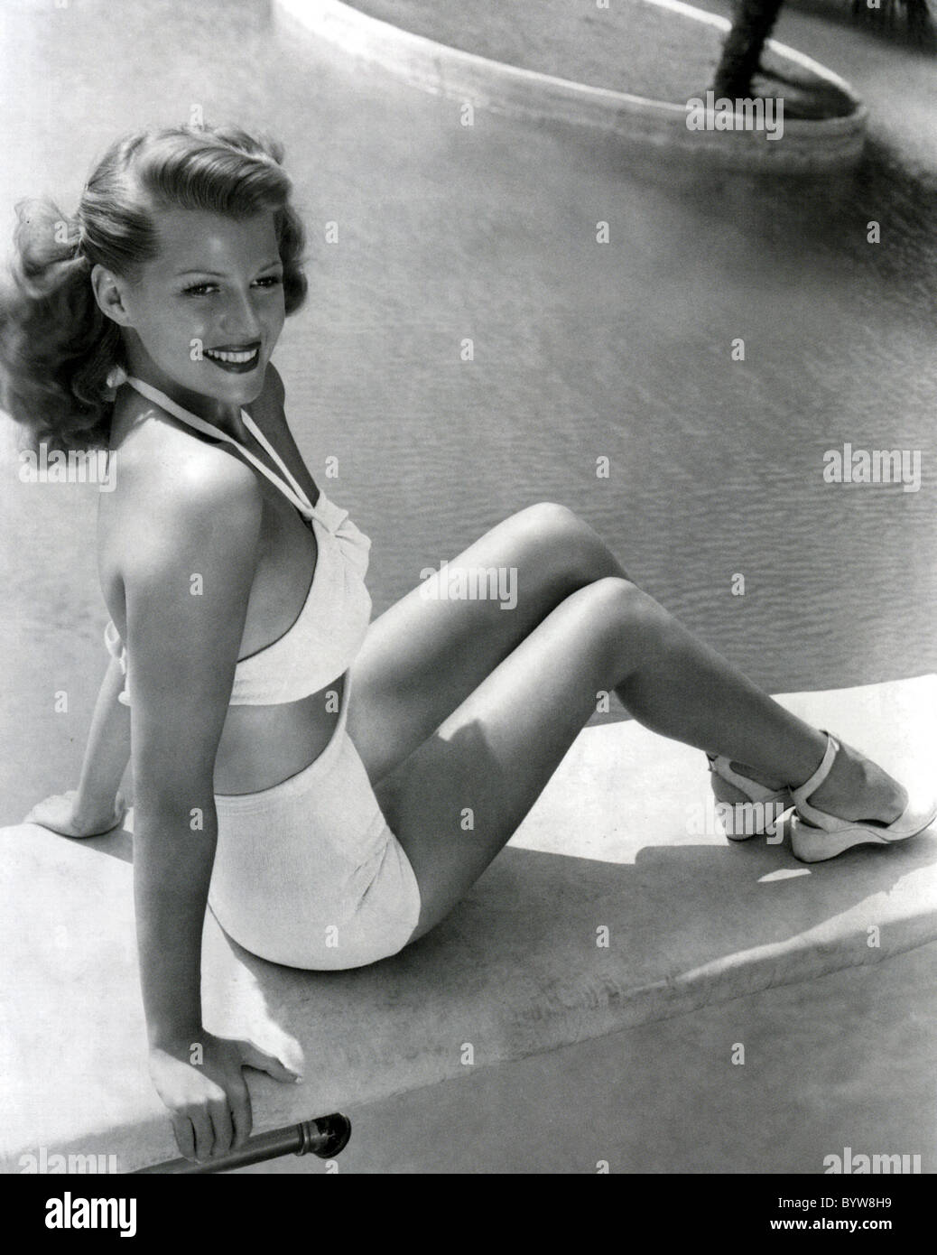 Rita hayworth bikini hi-res stock photography and images - Alamy