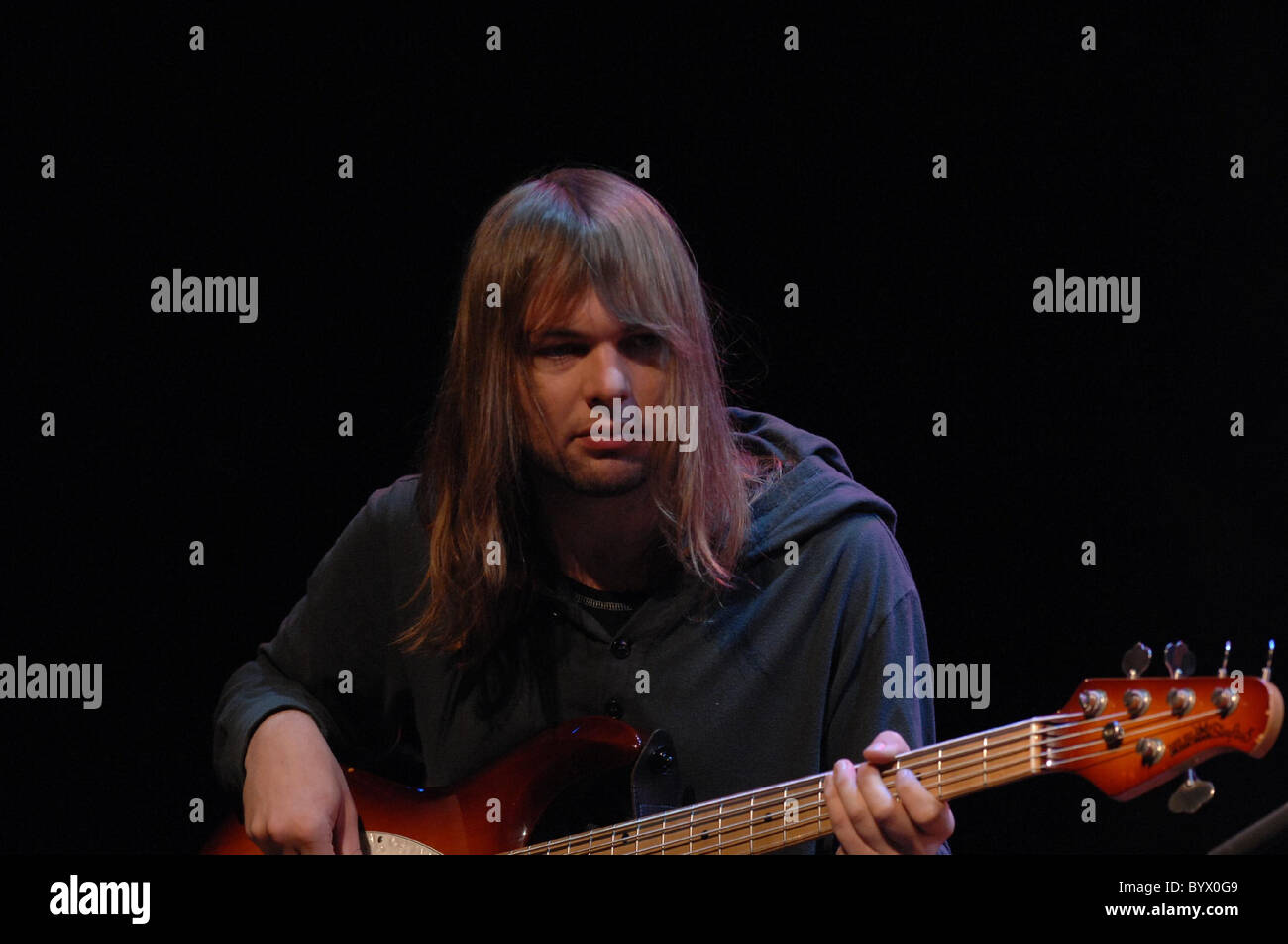 Mickey Madden Of Maroon 5 Announce Plans For A 07 It Won T Be Soon Before Long World Tour At The House Of Blues On The Stock Photo Alamy