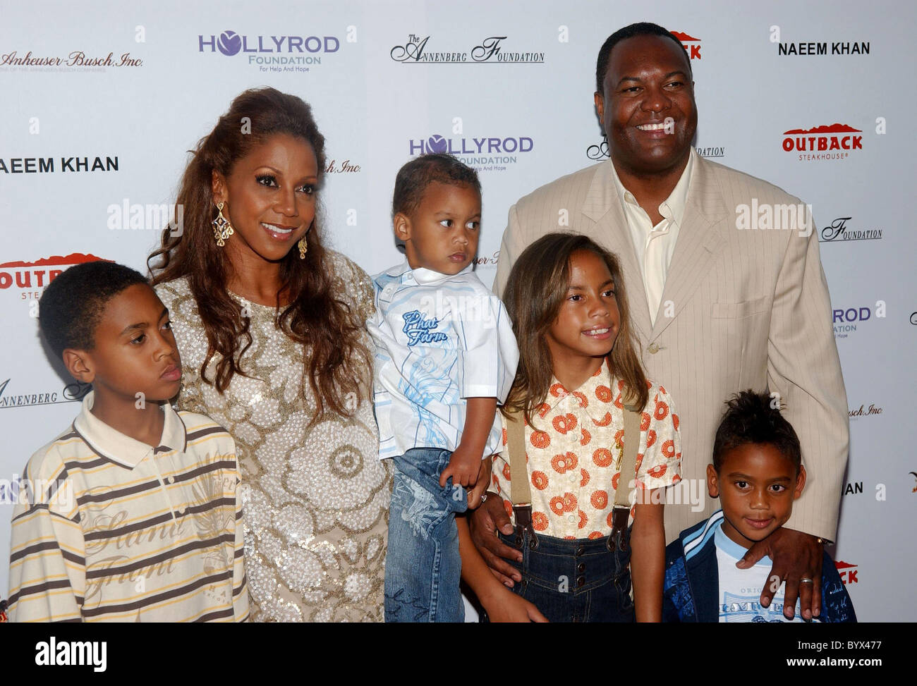 Holly Robinson Peete and Rodney Peete with Kids Design Care 2007 held ...