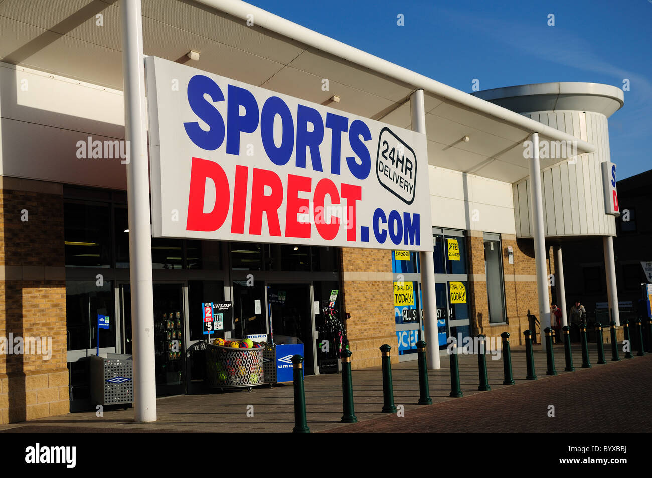 Sport direct hi-res stock photography and images - Alamy