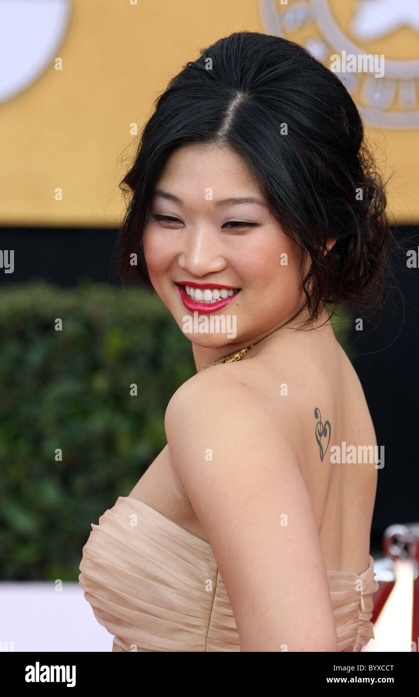JENNA USHKOWITZ 17TH ANNUAL SCREEN ACTOR GUILD AWARDS ARRIVALS DOWNTOWN LOS ANGELES CALIFORNIA