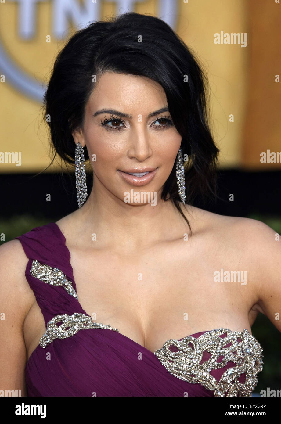 Kim kardashian hi-res stock photography and images - Page 2 - Alamy, image size:921x1390
