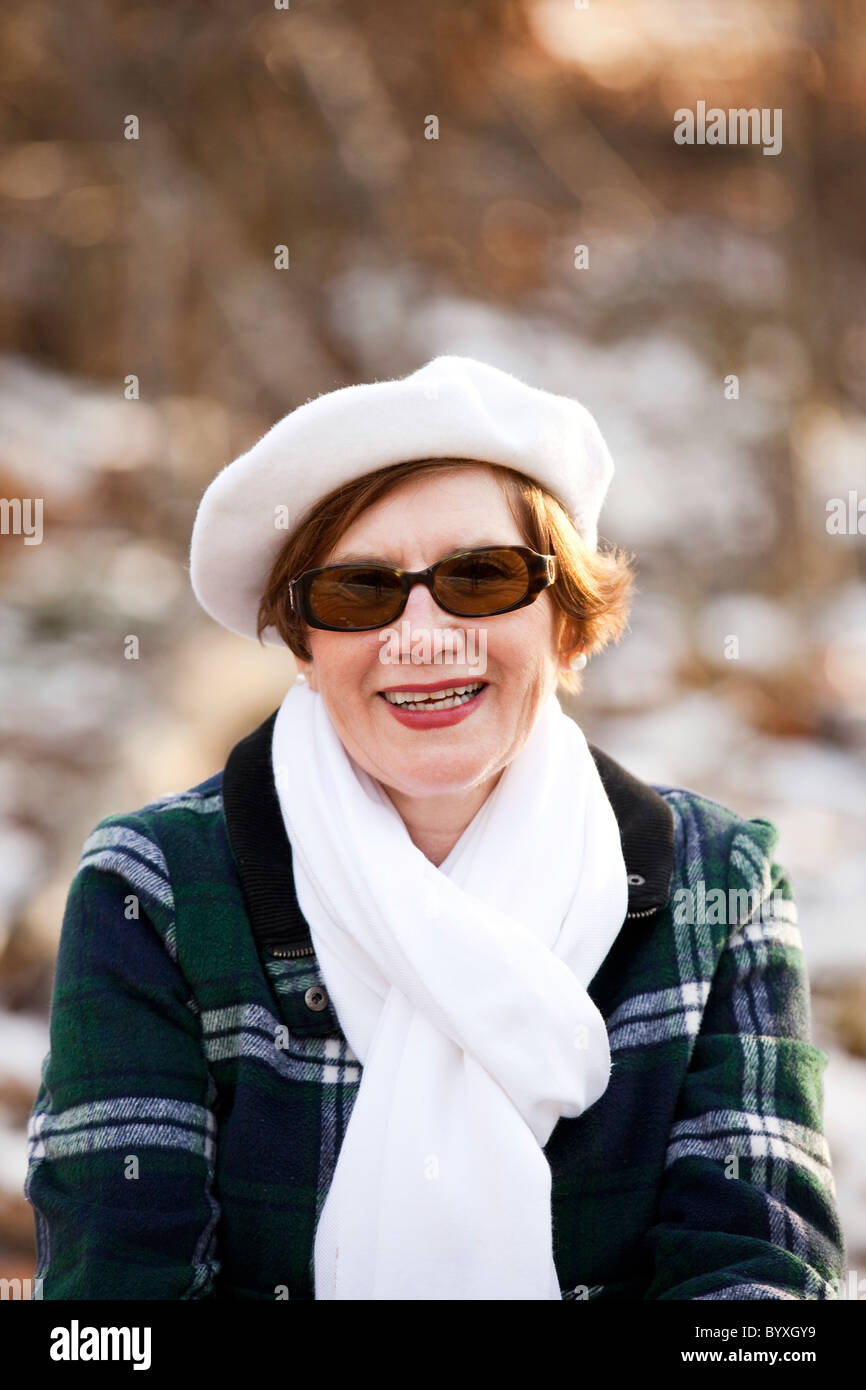 Woman wearing beret hi-res stock photography and images - Alamy