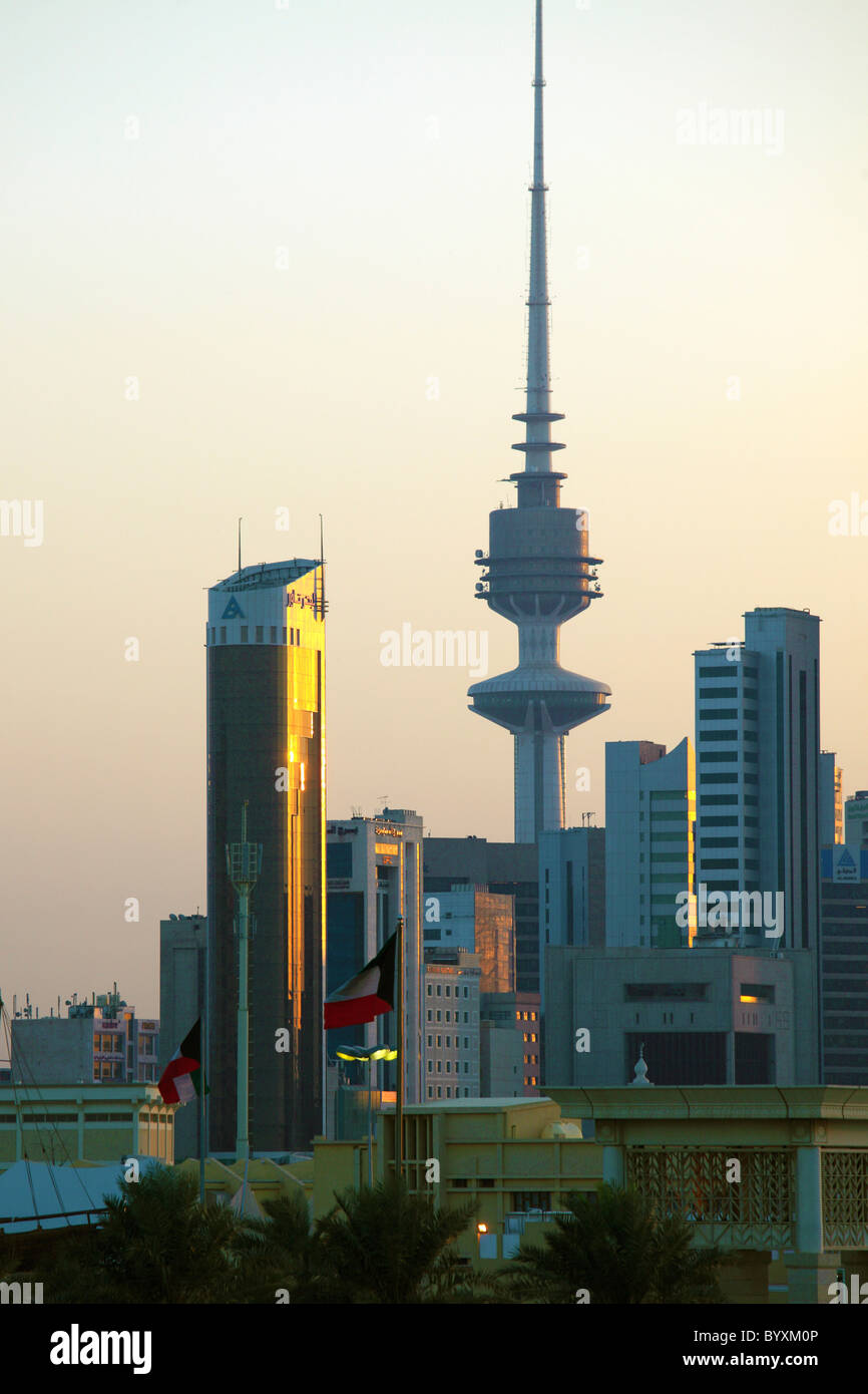 Kuwait, Kuwait City, Liberation Tower, skyline Stock Photo Alamy