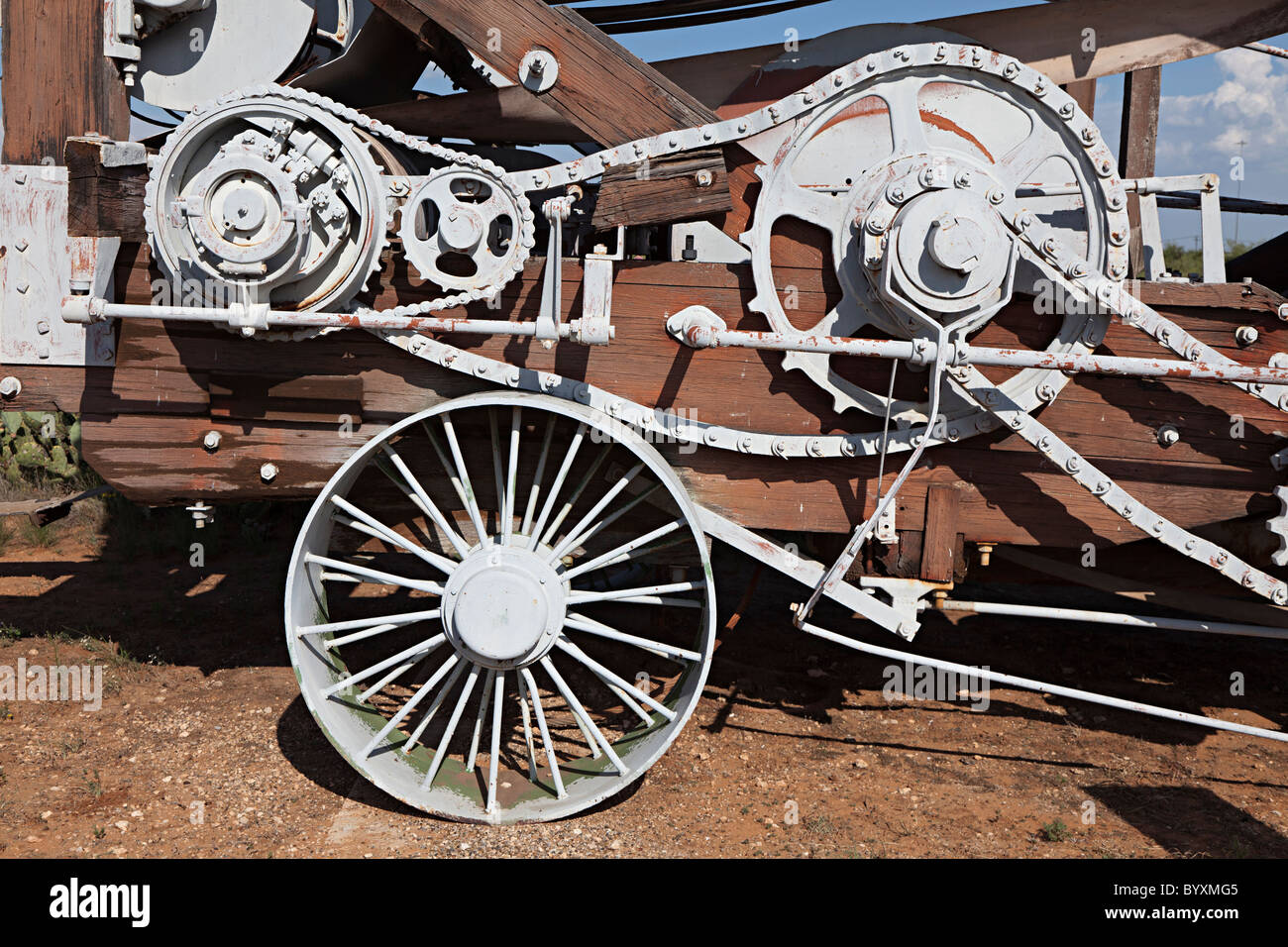 Detail of wheels gears and chains on Star Spudder 45C drilling machine ...