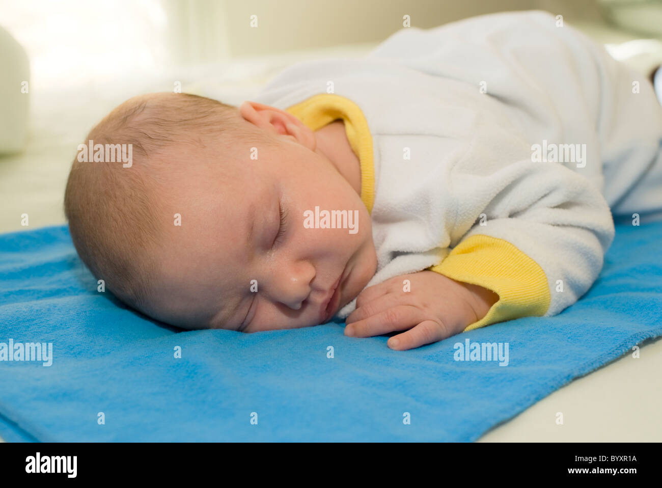 2 month baby sleep