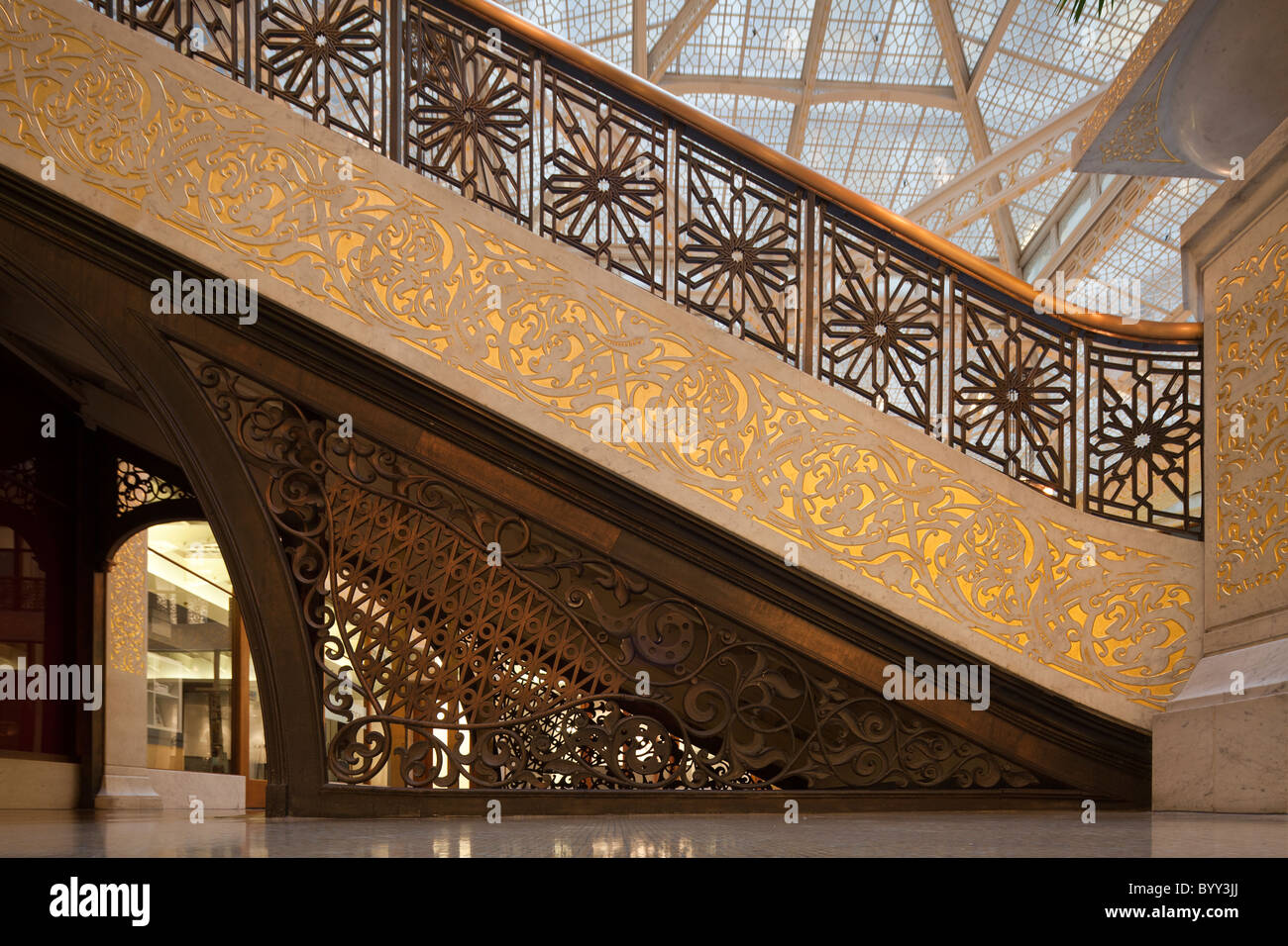 Frank lloyd wright staircase hi-res stock photography and images - Alamy