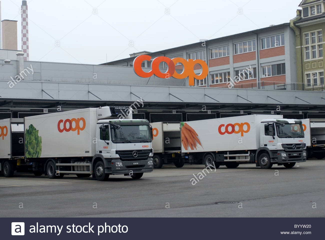 Coop Lorry Stock Photos & Coop Lorry Stock Images Alamy