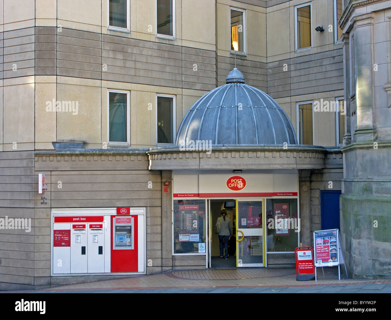 Birmingham victoria square post office hires stock photography and