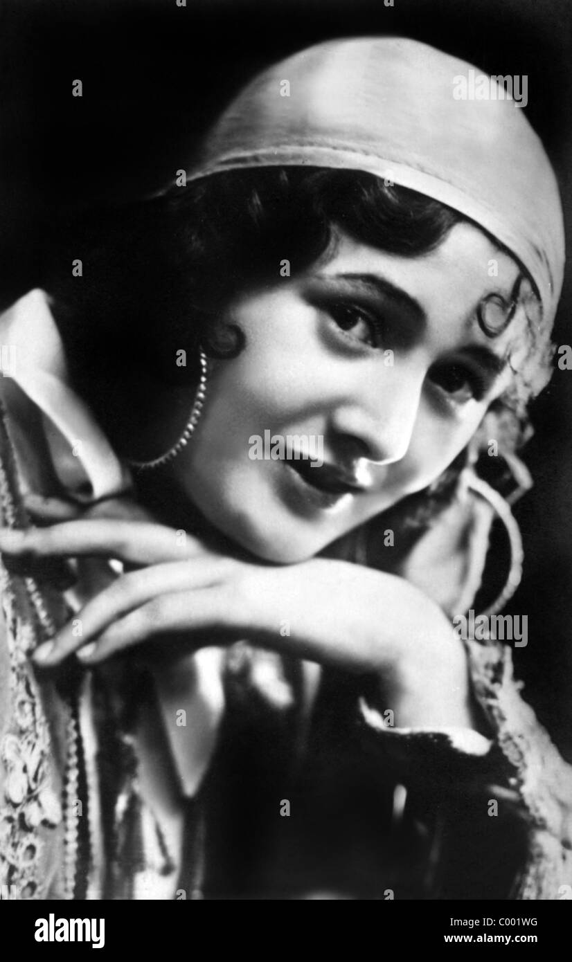 BETTY WARREN ACTRESS (1930) Stock Photo