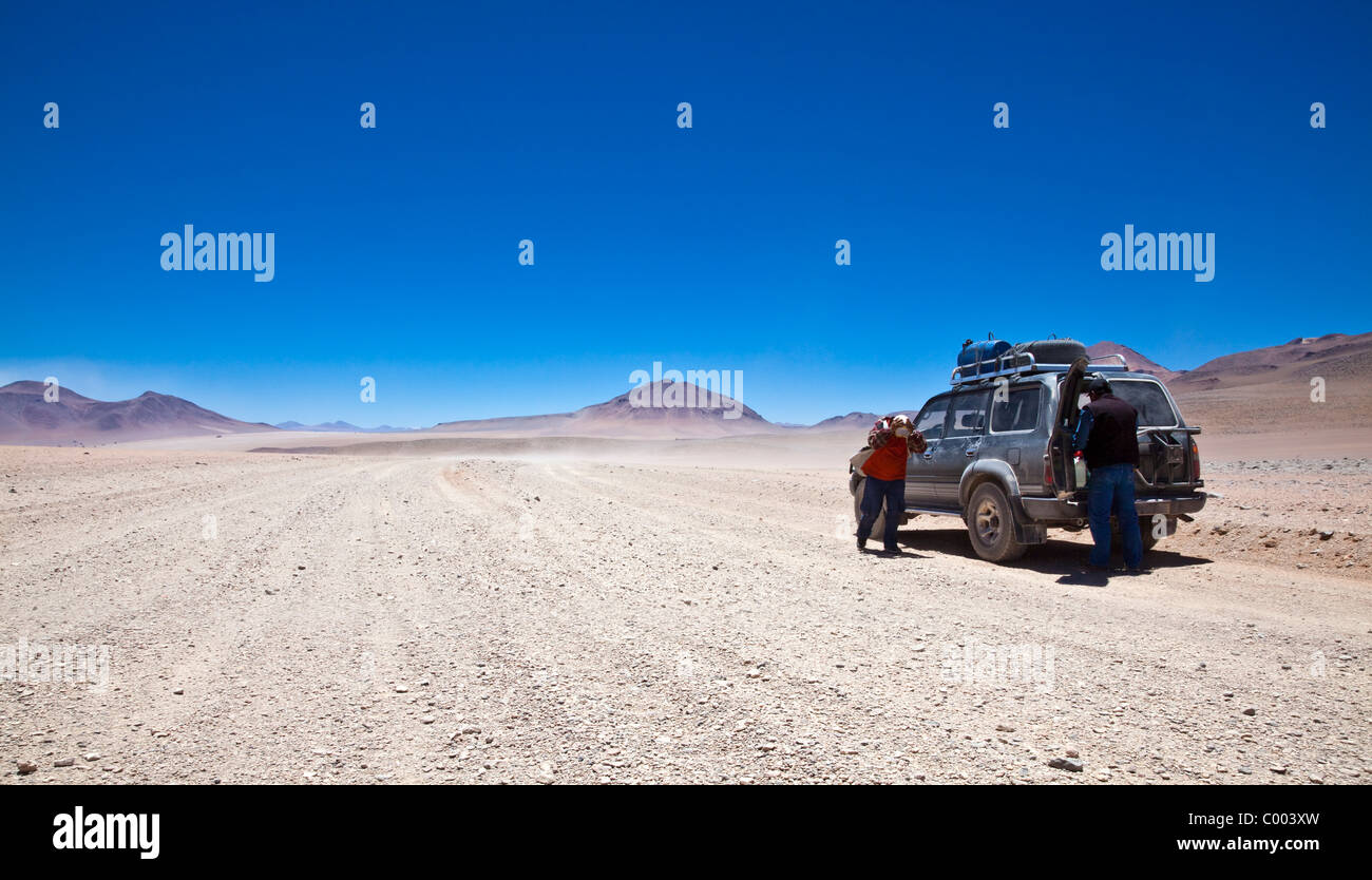 4X4 trek over “Salar de Uyuni” Bolivian salt flats, Bolivia “South America” Stock Photo
