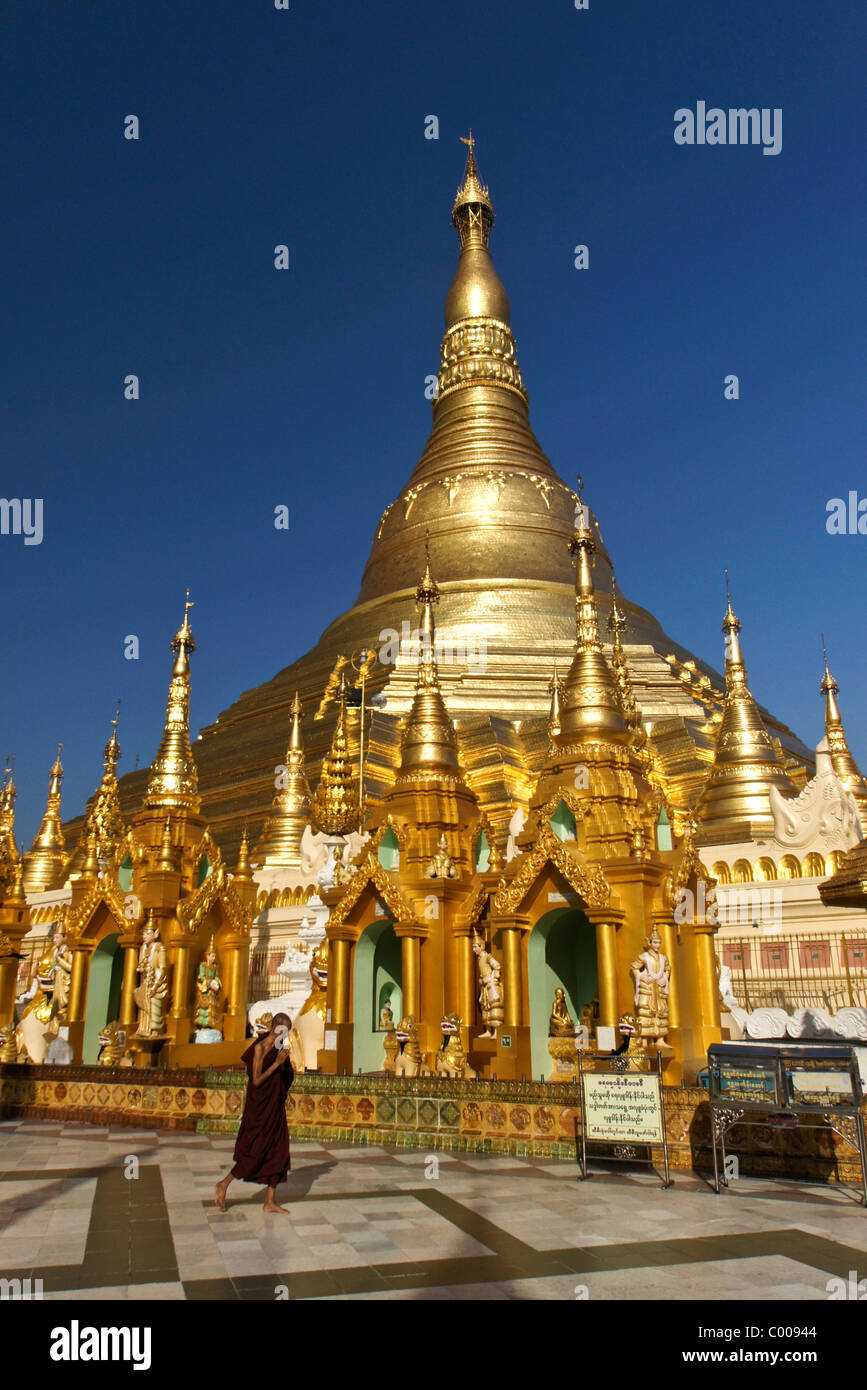 Shwedagon Pagoda, Yangon (Rangoon), Myanmar (Burma) Stock Photo