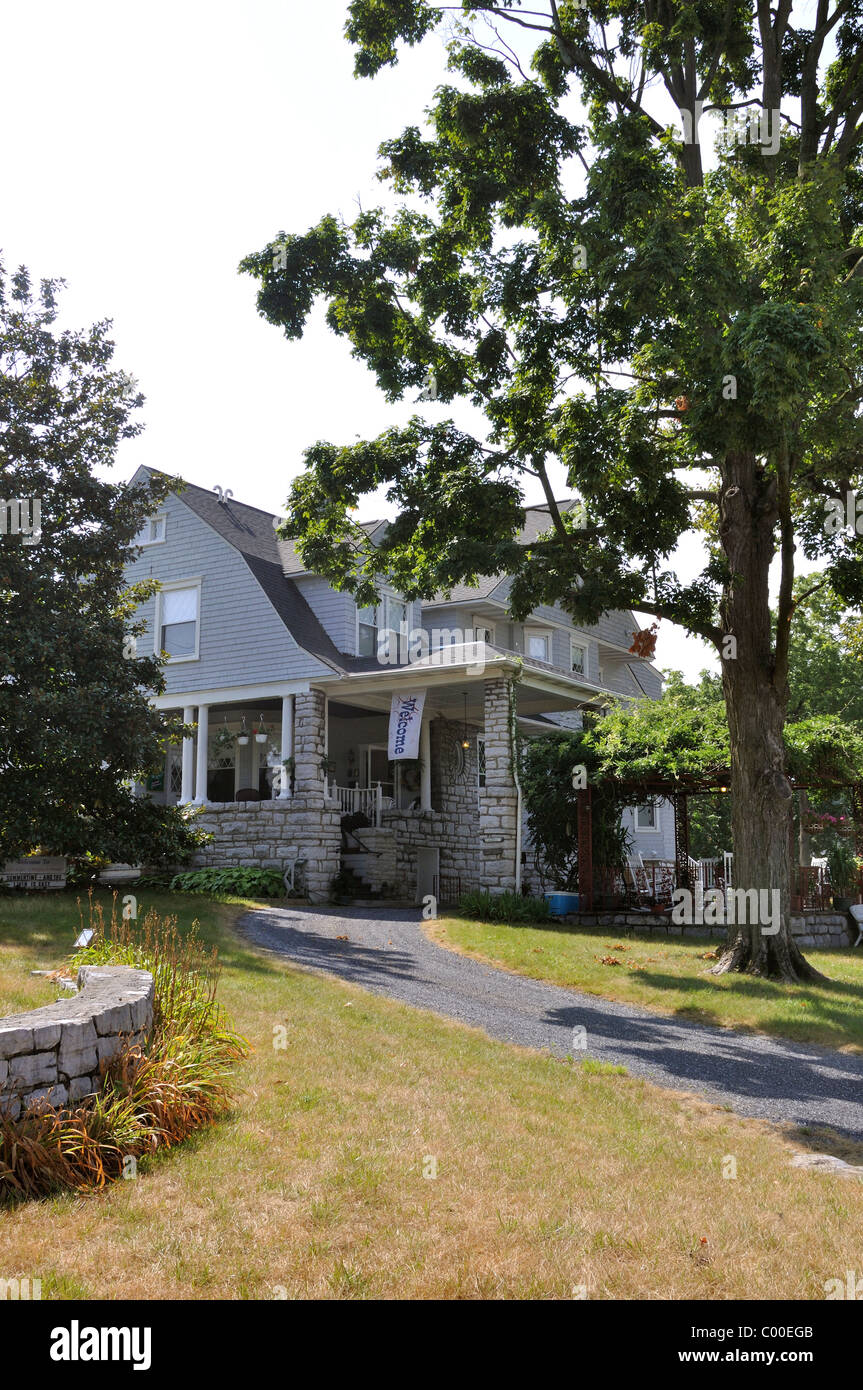 The Stonewall Jackson Inn Bed & Breakfast, Harrisonburg, Virginia, Shenandoah Valley, USA Stock Photo