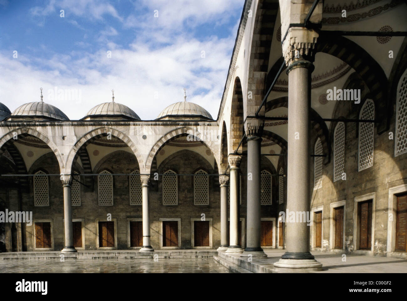 Column Mosque Blue Column at blue mosque hi-res stock photography and images - Alamy