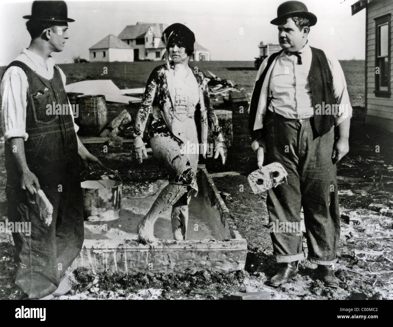 THE FINISHING TOUCH 1928 Hal Roach/MGM film with Stan Laurel at left and Oliver Hardy Stock Photo