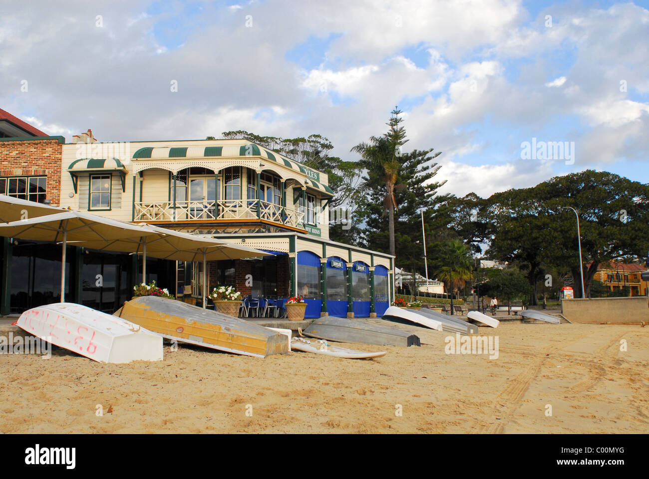 Doyles on the beach restaurant hi-res stock photography and images - Alamy