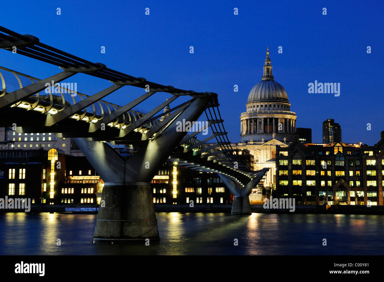 Millennium Bridge and St Paul's Cathedral at Night, London, England, UK Stock Photo