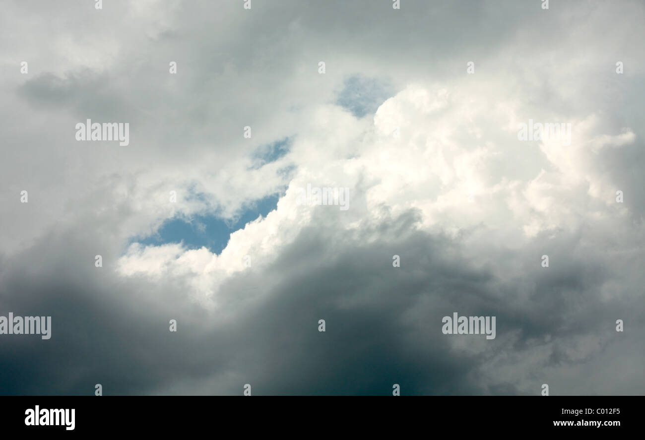 A dark cloudy sky before the storm Stock Photo - Alamy