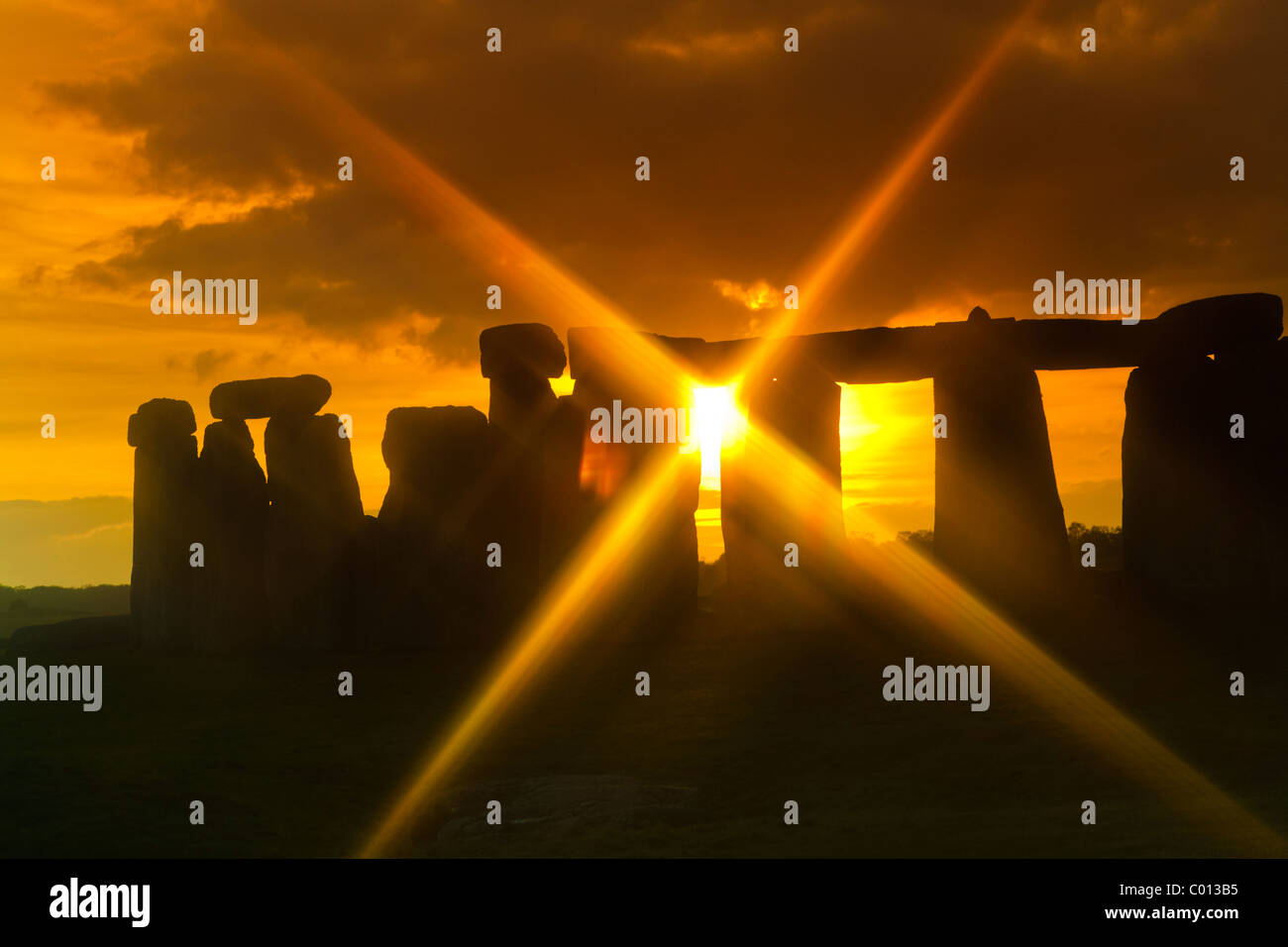 Stonehenge winter solstice hi-res stock photography and images - Alamy