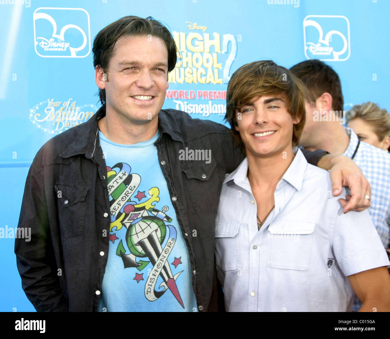 Bart Johnson and Zac Efron &quot;High School Musical 2&quot; Premiere at AMC Theaters  - Downtown Disney Anaheim, California - 14.08.07 Stock Photo - Alamy