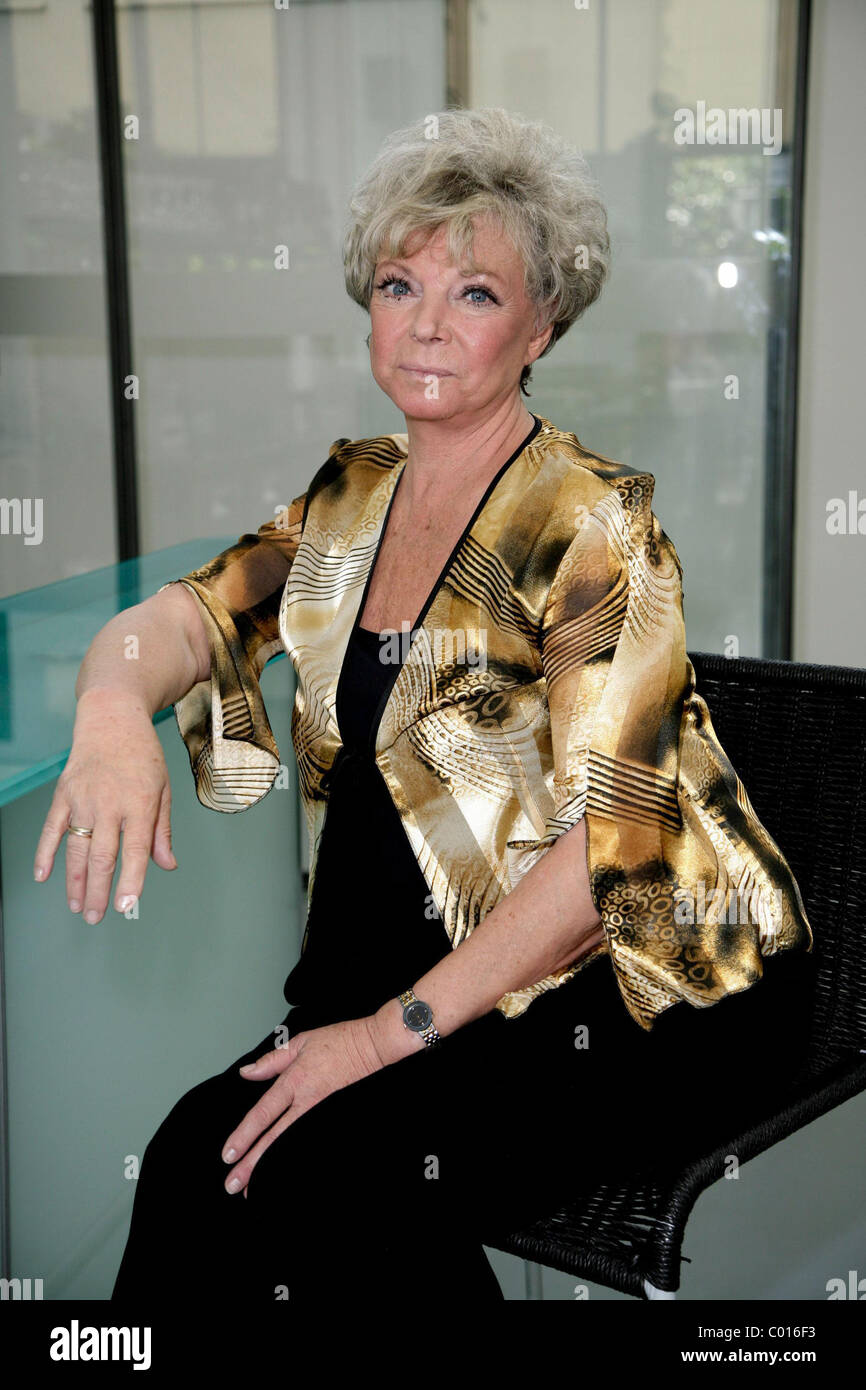 Grit Boettcher "Ein Fall fuer Nadja" Photocall held at ARD Studios Hamburg, Germany 15.08.07