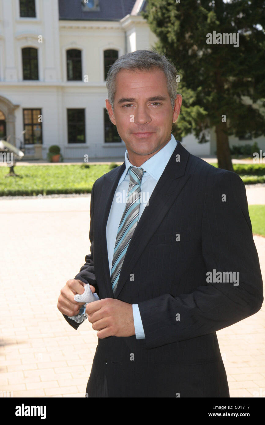 Florian Fitz Photocall Ard Tv Crime Series Elvis Und Der